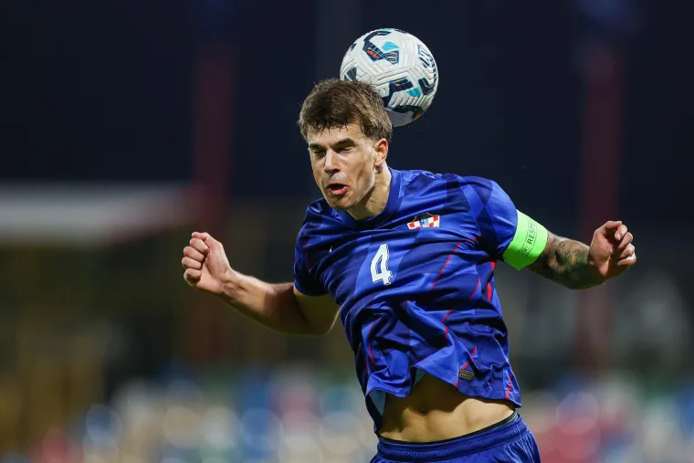 Pazite u čijem društvu Dalić i Mandžukić gledaju mlade Vatrene