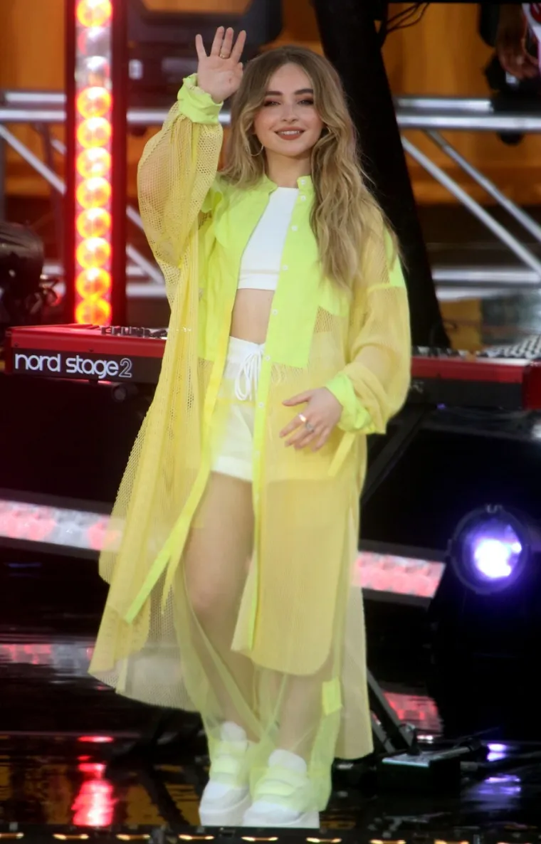 Holivudska plavu&scaron;ica magnet je za Grammyje i udvarače: Ovako se popela na svjetske ljestvice