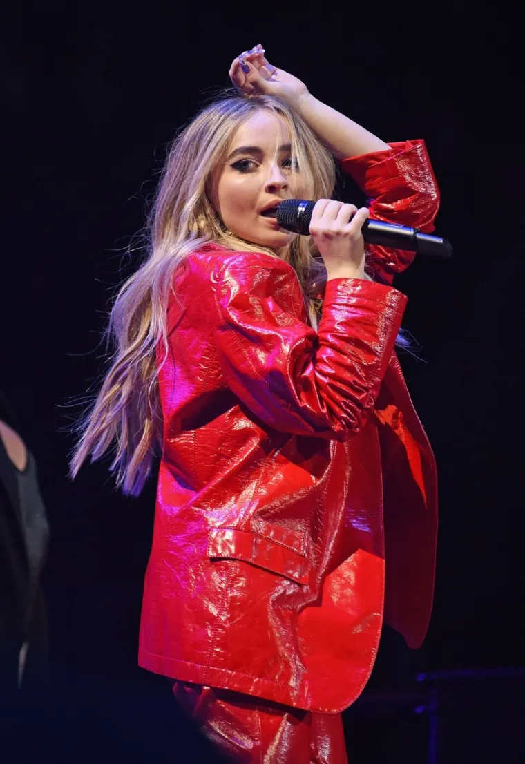 Holivudska plavušica magnet je za Grammyje i udvarače: Ovako se popela na svjetske ljestvice