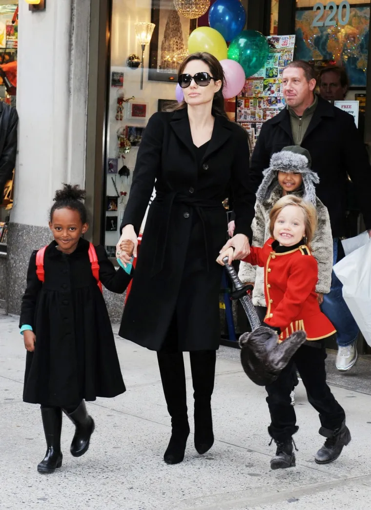 Biološka kći Brada i Angeline u potpunosti promijenila izgled: Rijetki bi je danas prepoznali