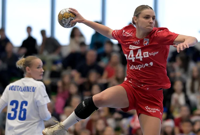 Rukometašice proslavile pobjedu s najmanjim i najslađim navijačima