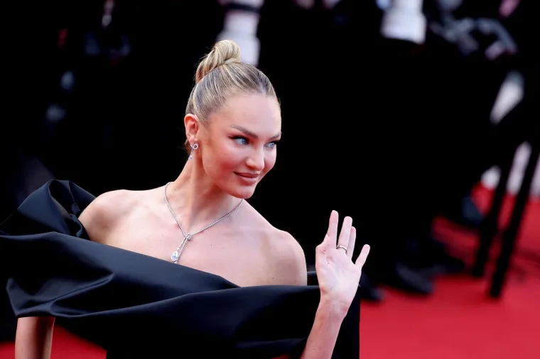 Candice Swanepoel godine ne mogu ništa, zasjala na Victoria's Secret reviji