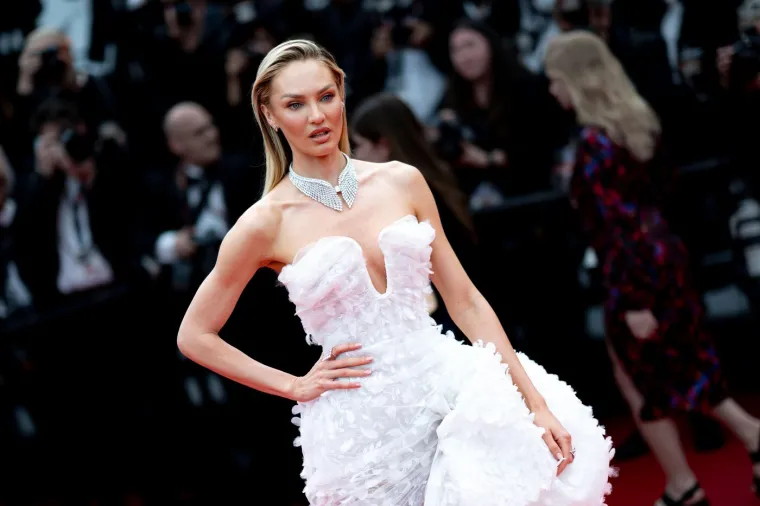 Candice Swanepoel godine ne mogu ništa, zasjala na Victoria's Secret reviji