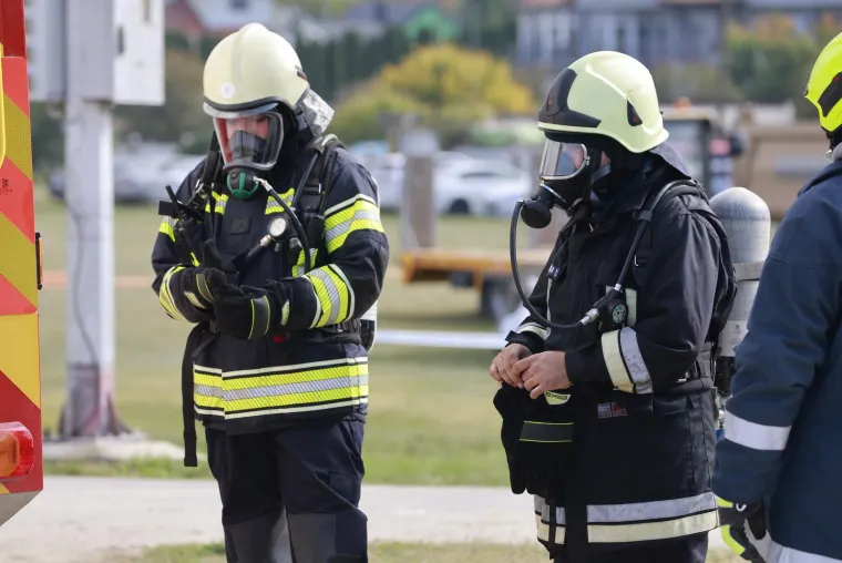 Dramatični prizori spa&scaron;avanja na istoku Hrvatske: Požar na brodu, dim i panika