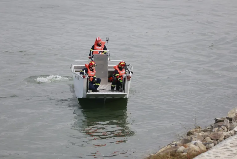 Dramatični prizori spa&scaron;avanja na istoku Hrvatske: Požar na brodu, dim i panika