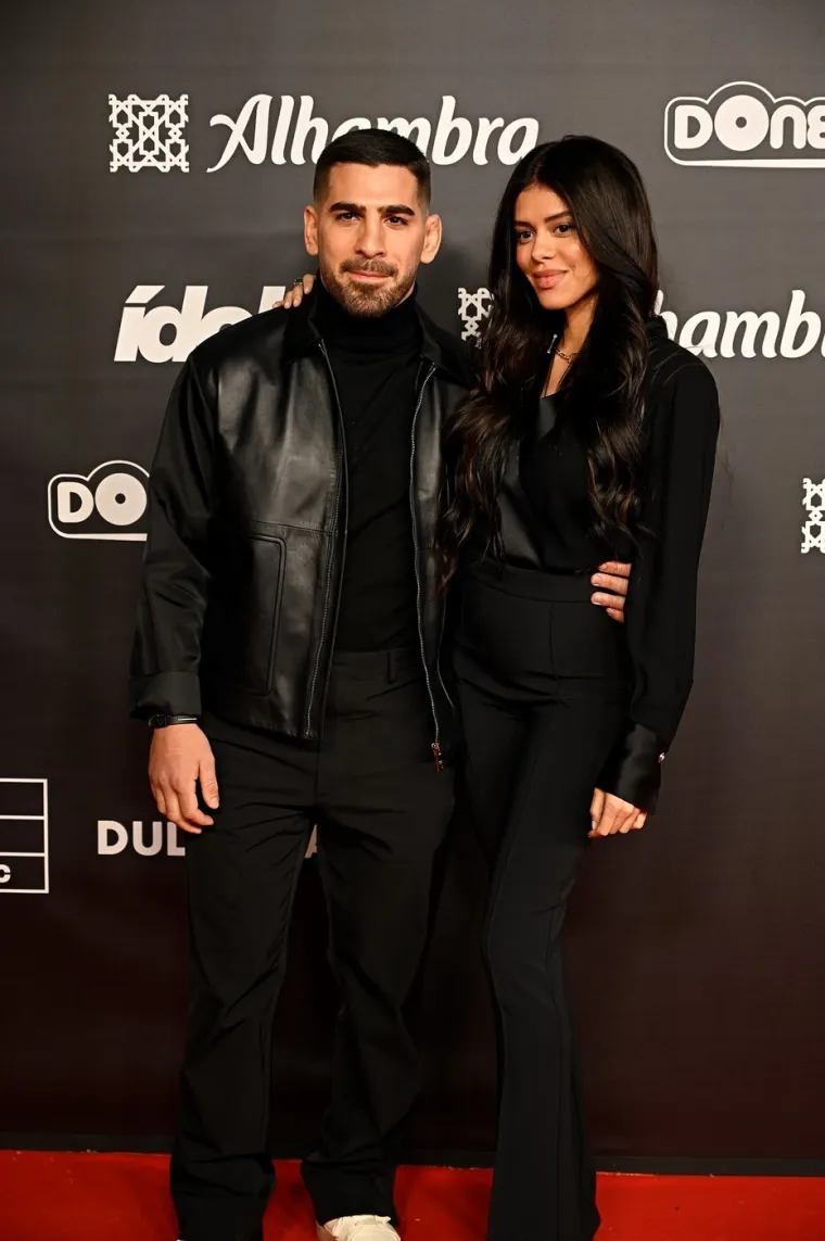 Je li UFC prvak varao jednu od najljep&scaron;ih žena svijeta? Otkrio ga jedan detalj