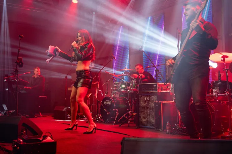 Jači spol nije skidao oči s Lille u kožnjaku, a nije bila sama: Evo tko je još bio ondje