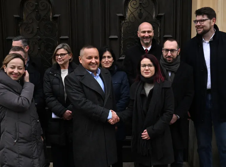 Tko je žena kojoj su dali neto plaću od 3600 eura? Peternel: 'Ne radi se apsolutno ni&scaron;ta'