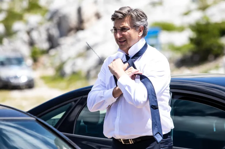 Devet godina vodi hrvatsku Vladu: Pogledajte kako se Plenković mijenjao, promjena je ogromna