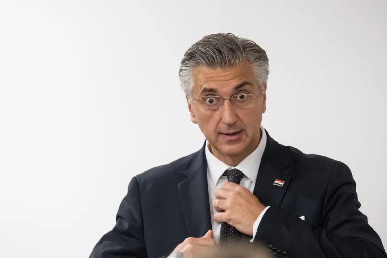 Devet godina vodi hrvatsku Vladu: Pogledajte kako se Plenković mijenjao, promjena je ogromna