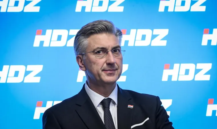 Devet godina vodi hrvatsku Vladu: Pogledajte kako se Plenković mijenjao, promjena je ogromna