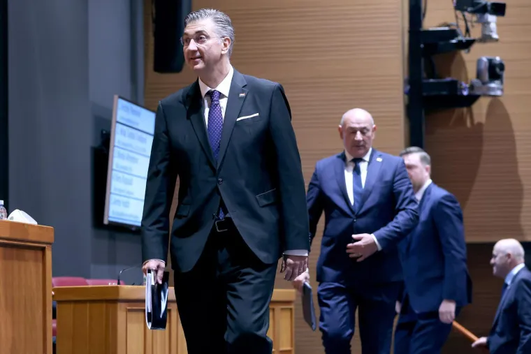 Devet godina vodi hrvatsku Vladu: Pogledajte kako se Plenković mijenjao, promjena je ogromna