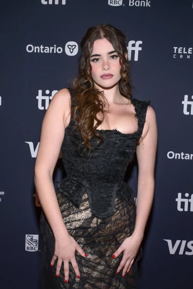 Nevjerojatna transformacija zvijezde Euphorije: Pogledajte kako danas izgleda Barbie Ferreira