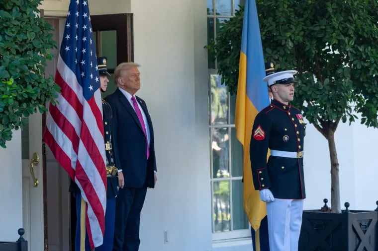 Osmijesi i srdačan doček: Pogledajte &scaron;to je Zelenski obukao za sastanak s Trumpom