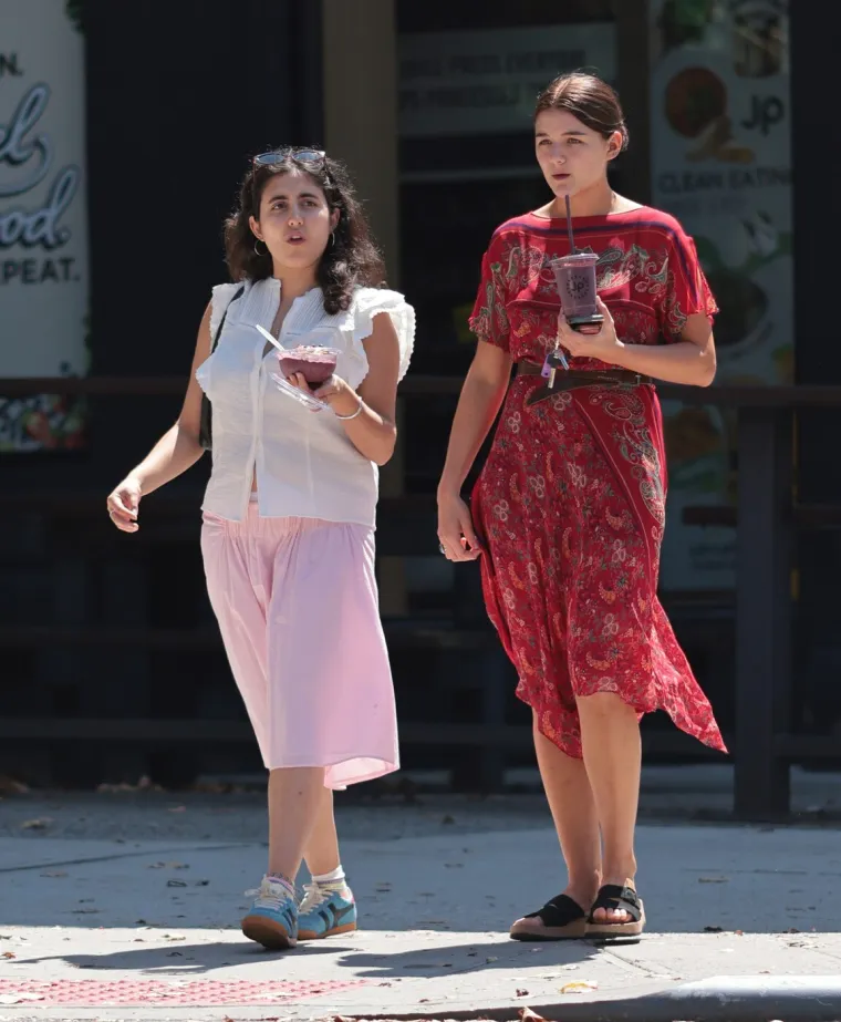 Poznatog oca nije vidjela već 11 godina, a ovako omiljena slatkica izgleda danas