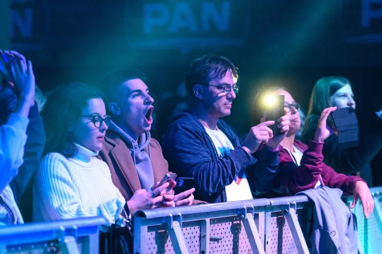 Ovako to radi Maja Šuput: Atmosfera na Oktobeerfestu nikad nije bila usijanija