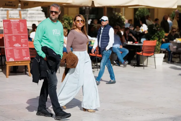 Ovakvo ne&scaron;to se rijetko viđa: Dvije crnke u žutim kombinacijama zapalile centar Zadra