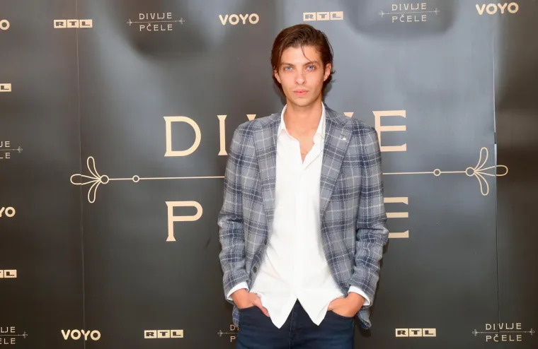 Pogledajte kako su izgledali glumci na predstavljanju nove RTL-ove serije 'Divlje pčele'