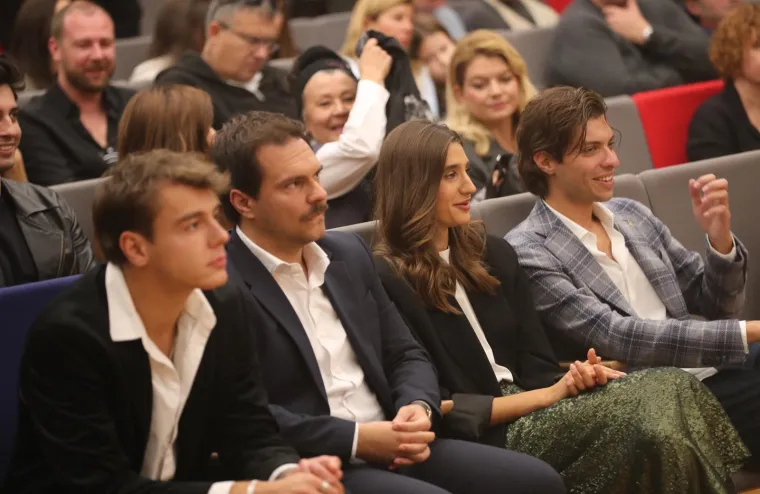 Pogledajte kako su izgledali glumci na predstavljanju nove RTL-ove serije 'Divlje pčele'