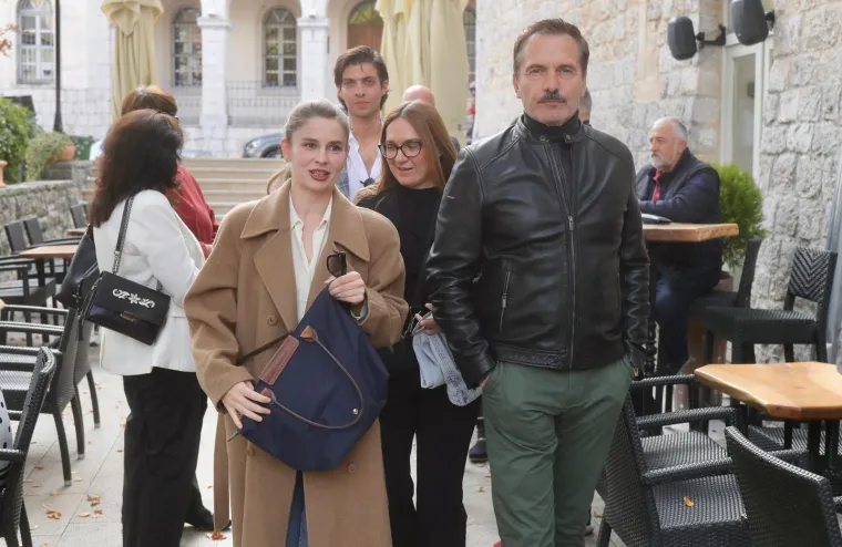 Pogledajte kako su izgledali glumci na predstavljanju nove RTL-ove serije 'Divlje pčele'