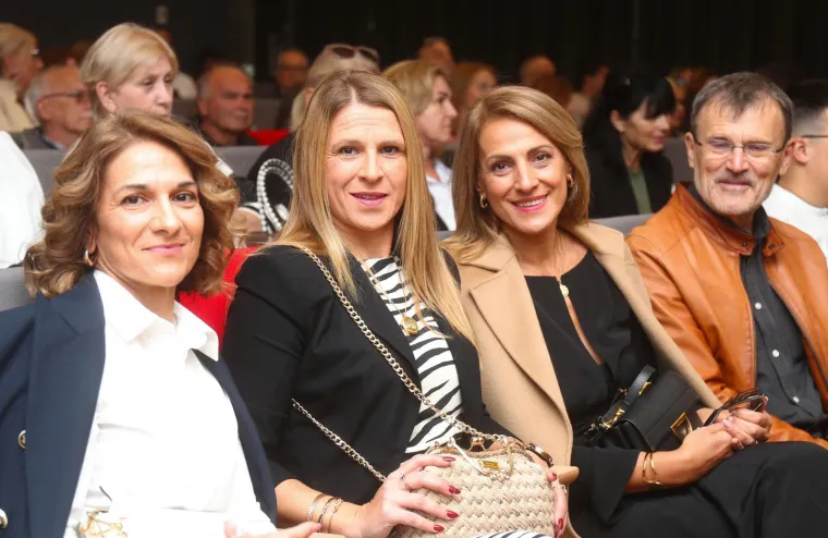 Pogledajte kako su izgledali glumci na predstavljanju nove RTL-ove serije 'Divlje pčele'