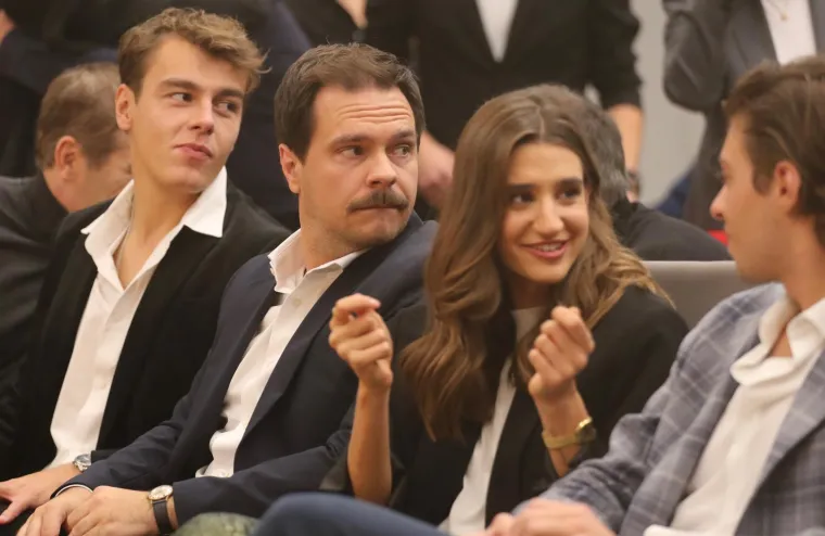 Pogledajte kako su izgledali glumci na predstavljanju nove RTL-ove serije 'Divlje pčele'