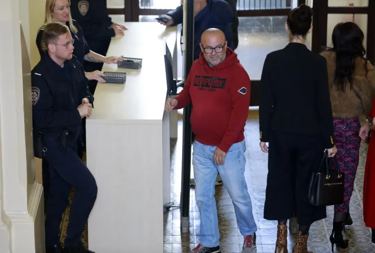 Nesuđeni hrvatski reprezentativac se nakon dugo vremena pojavio u javnosti: Prepoznajete li ga?