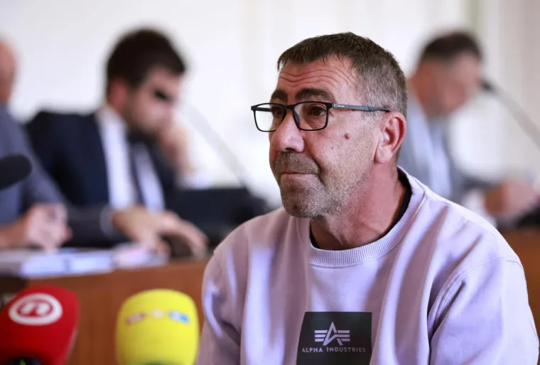 Nesuđeni hrvatski reprezentativac se nakon dugo vremena pojavio u javnosti: Prepoznajete li ga?