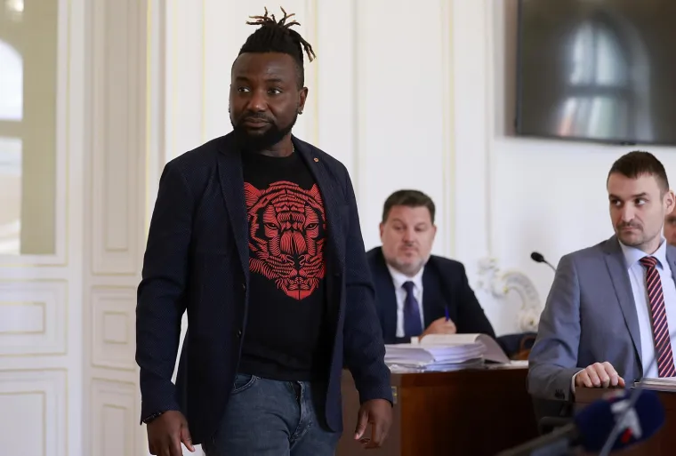 Nesuđeni hrvatski reprezentativac se nakon dugo vremena pojavio u javnosti: Prepoznajete li ga?