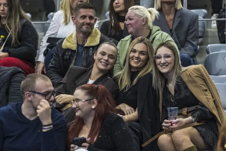 Aco Pejović priredio nezaboravan provod: Osmijeh na licima dama otkriva koliko im je bilo dobro