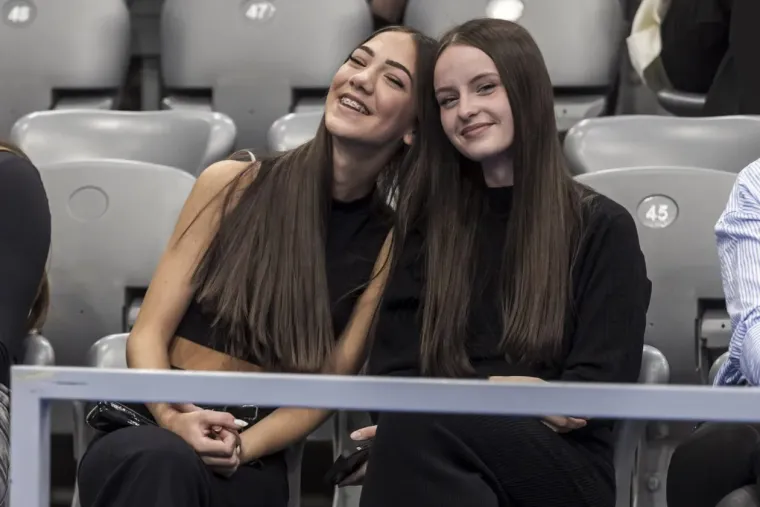 Aco Pejović priredio nezaboravan provod: Osmijeh na licima dama otkriva koliko im je bilo dobro