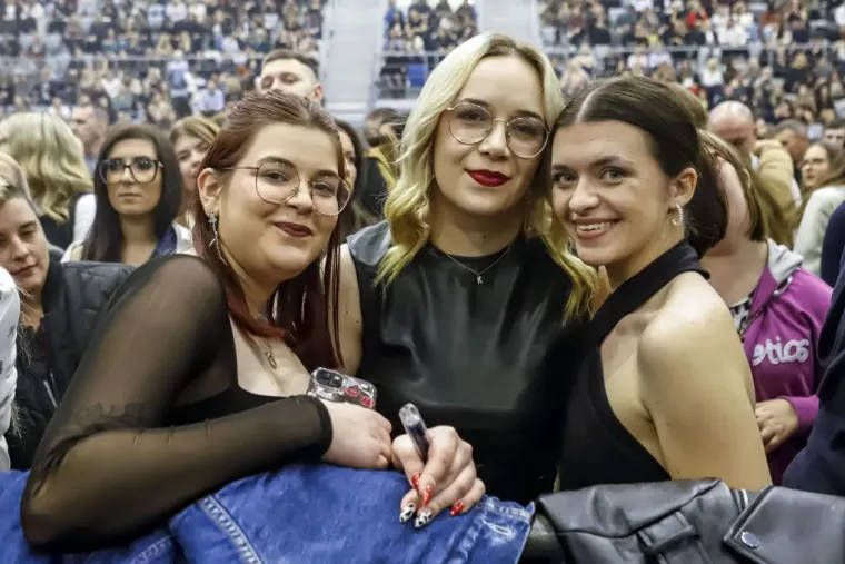 Aco Pejović priredio nezaboravan provod: Osmijeh na licima dama otkriva koliko im je bilo dobro