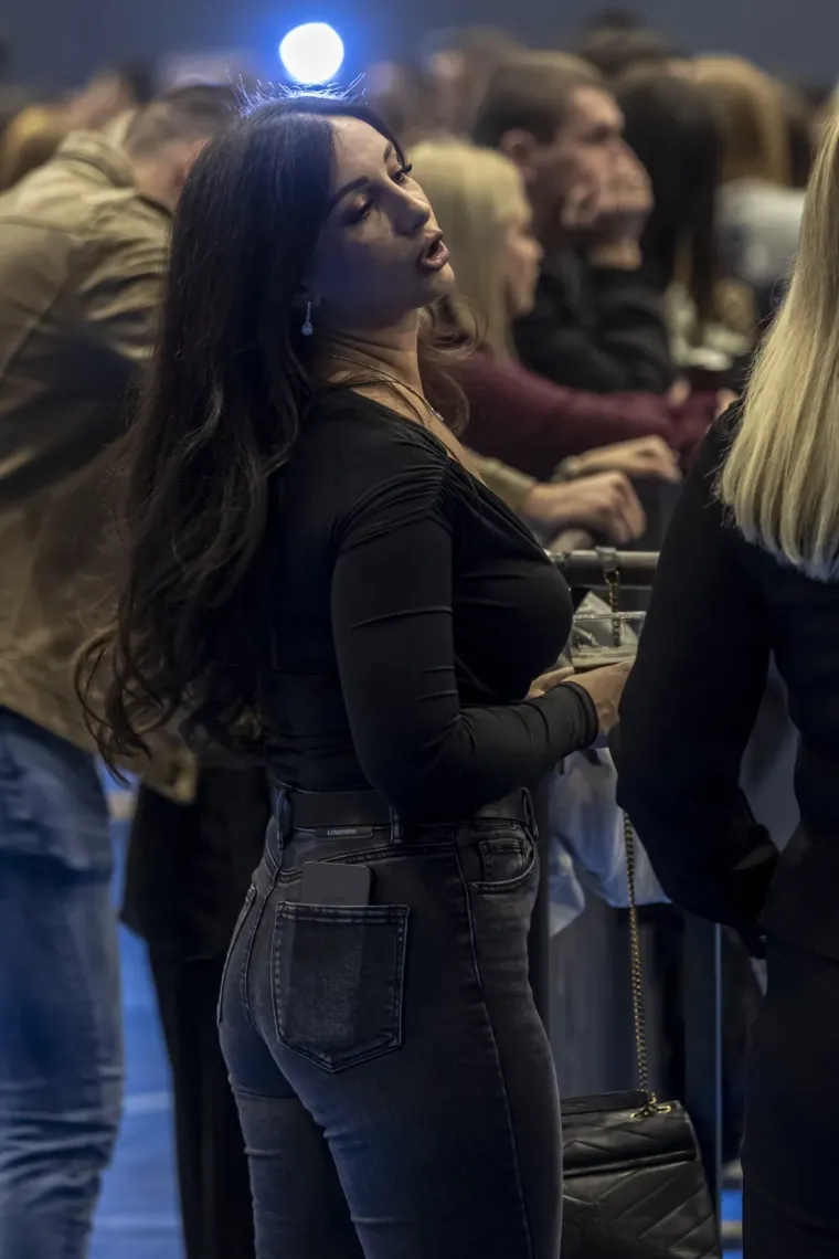 Aco Pejović priredio nezaboravan provod: Osmijeh na licima dama otkriva koliko im je bilo dobro