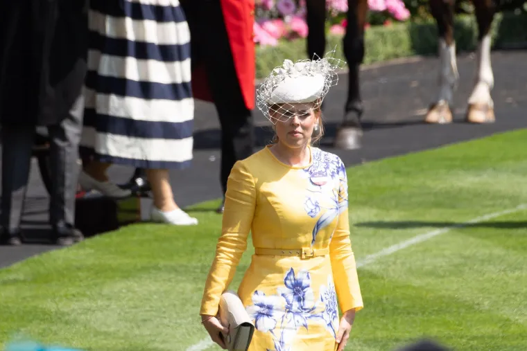 Pogledajte galeriju princeze Beatrice dok skandali njenog oca potresaju kraljevsku obitelj