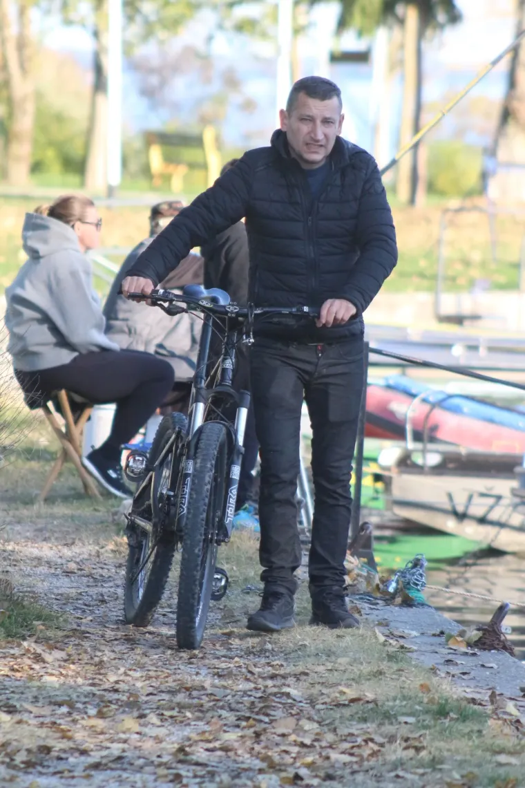 Vedra atmosfera uz Dravu: Pogledajte tko je sve uživao u &scaron;etnji Marinom Prelog