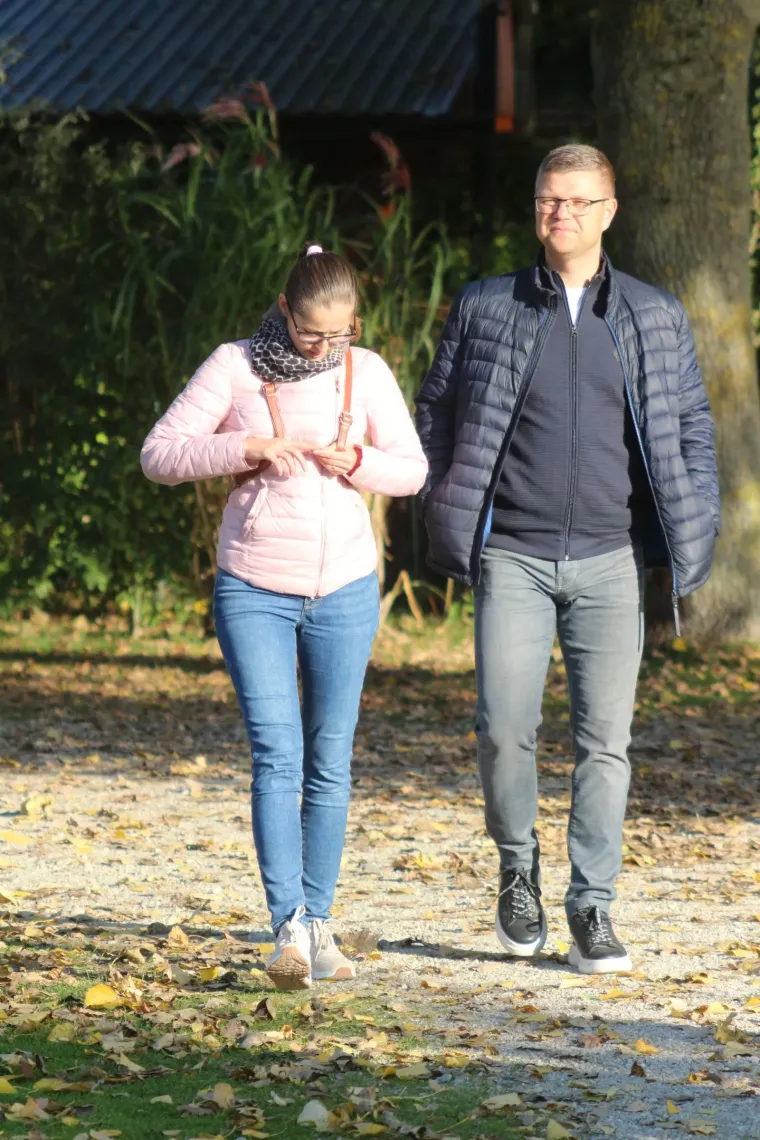 Vedra atmosfera uz Dravu: Pogledajte tko je sve uživao u &scaron;etnji Marinom Prelog