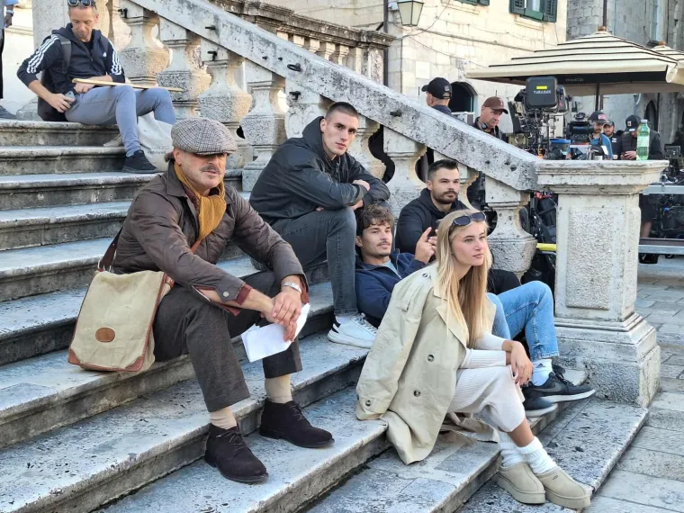 Zvijezde popularne serije stigle u Dubrovnik: Evo kako je izgledalo snimanje