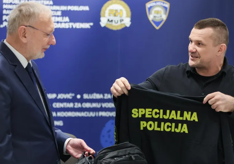 Svi žele sliku s Cro Copom: Ovo su svjetske zvijezde s kojima je Mirko Filipović 'u&scaron;ao u ring'