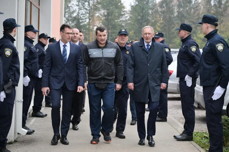 Svi žele sliku s Cro Copom: Ovo su svjetske zvijezde s kojima je Mirko Filipović 'u&scaron;ao u ring'