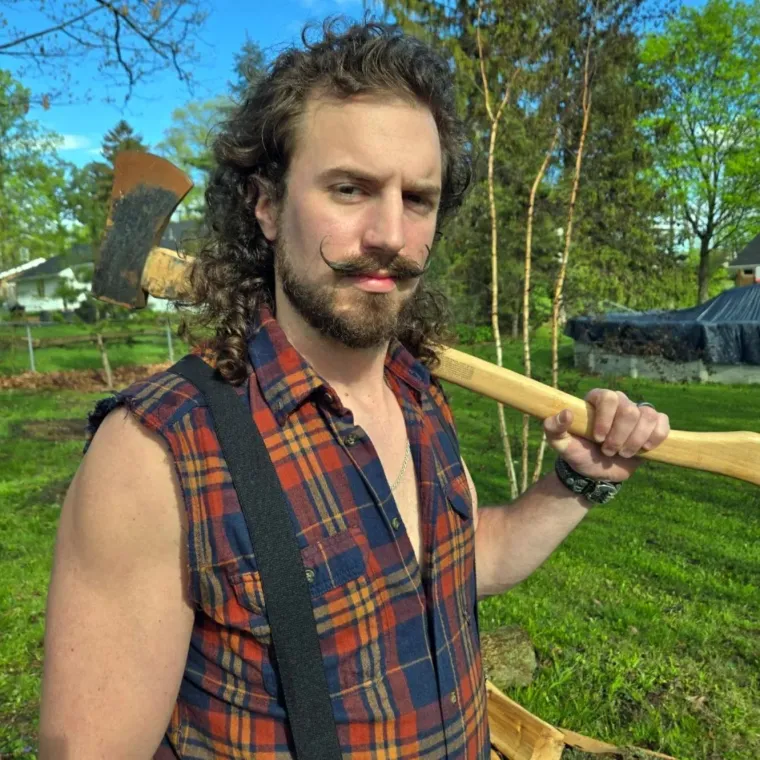 Okrunjen novi Kralj fudbalerki, izgleda kao klasični če&scaron;ki turist dolutao na Jadran 1983.