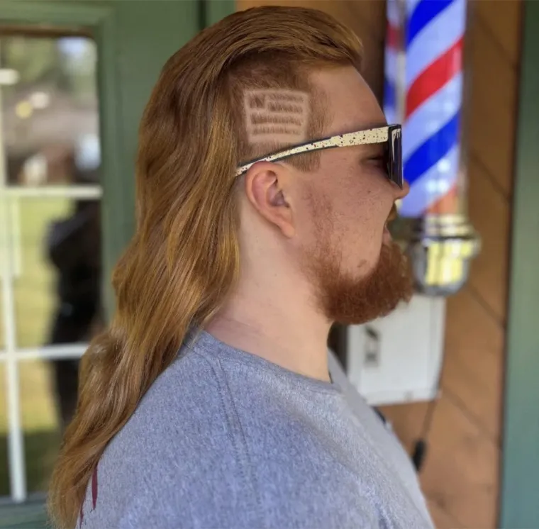 Okrunjen novi Kralj fudbalerki, izgleda kao klasični če&scaron;ki turist dolutao na Jadran 1983.