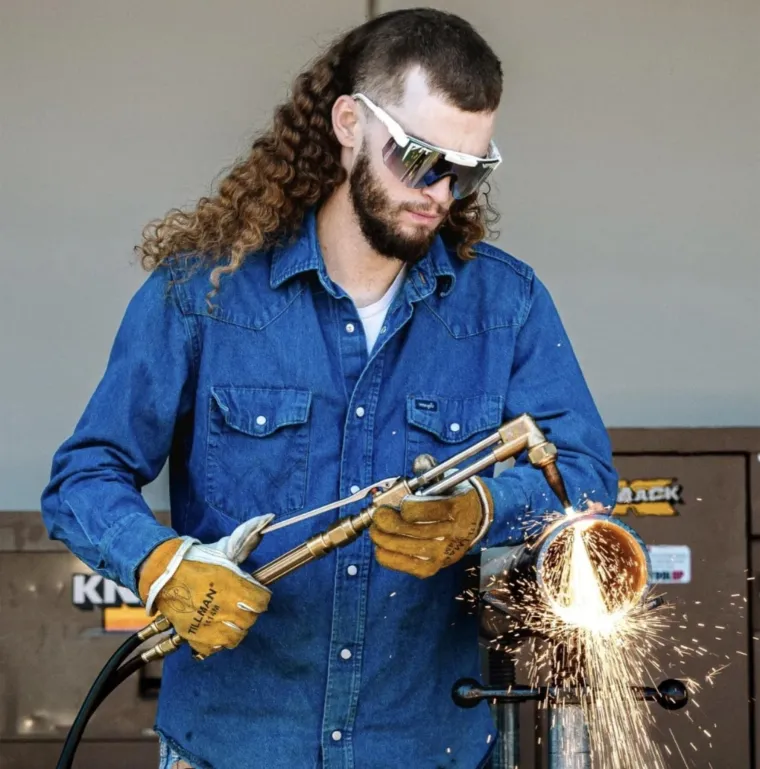 Okrunjen novi Kralj fudbalerki, izgleda kao klasični če&scaron;ki turist dolutao na Jadran 1983.