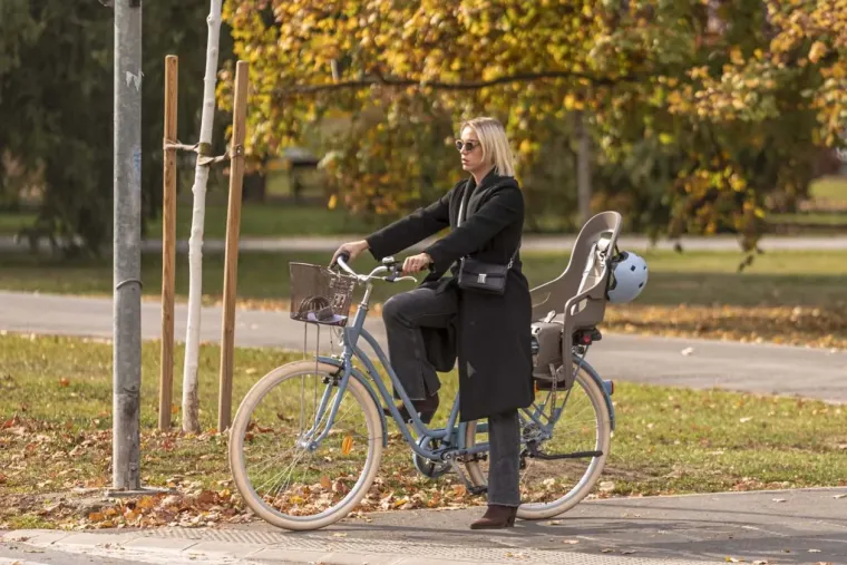 Šarmantna dama u Osijeku oduzima dah: Stilom i stavom očarala prolaznike