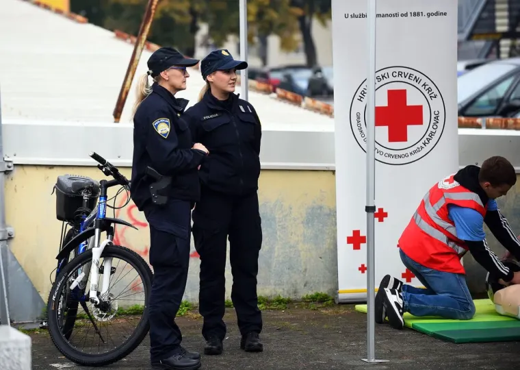 &Scaron;armantne djevojke poharale &scaron;picu: Evo za&scaron;to su privlačile poglede