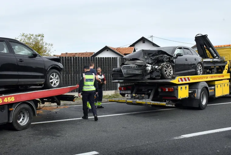 Kr&scaron; i lom na istoku Hrvatske: Sudar kod graničnog prijelaza, četvero ozlijeđenih