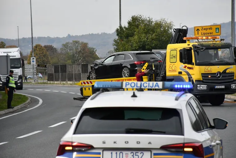 Kr&scaron; i lom na istoku Hrvatske: Sudar kod graničnog prijelaza, četvero ozlijeđenih