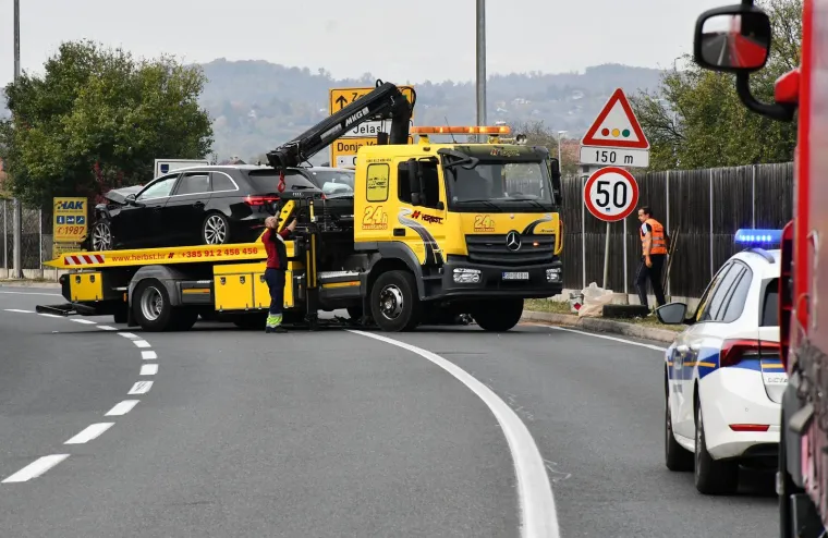 Kr&scaron; i lom na istoku Hrvatske: Sudar kod graničnog prijelaza, četvero ozlijeđenih