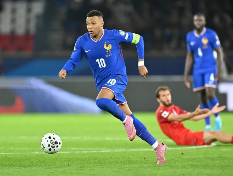 Ronaldo zarađuje ogromne svote, Messi bolji u jednoj stvari. Nećete vjerovati tko je u TOP 10