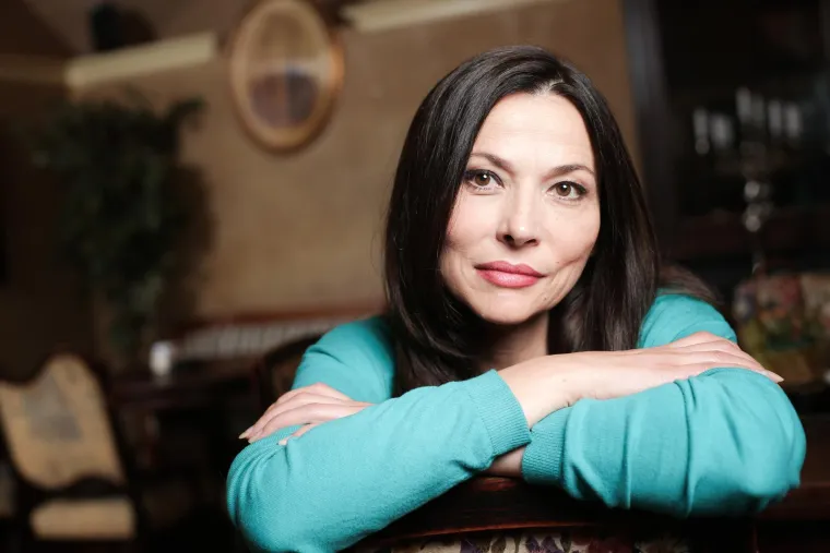 Pogledajte kako se zvijezda serije 'Sjene prošlosti' mijenjala kroz godine