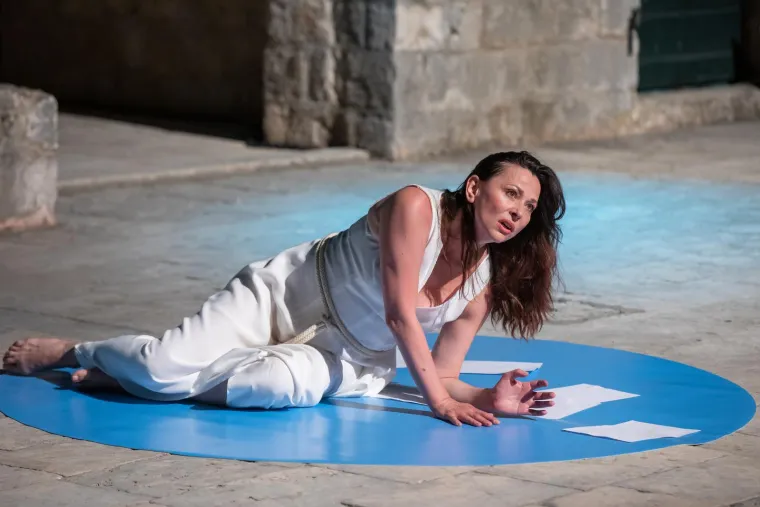 Pogledajte kako se zvijezda serije 'Sjene prošlosti' mijenjala kroz godine